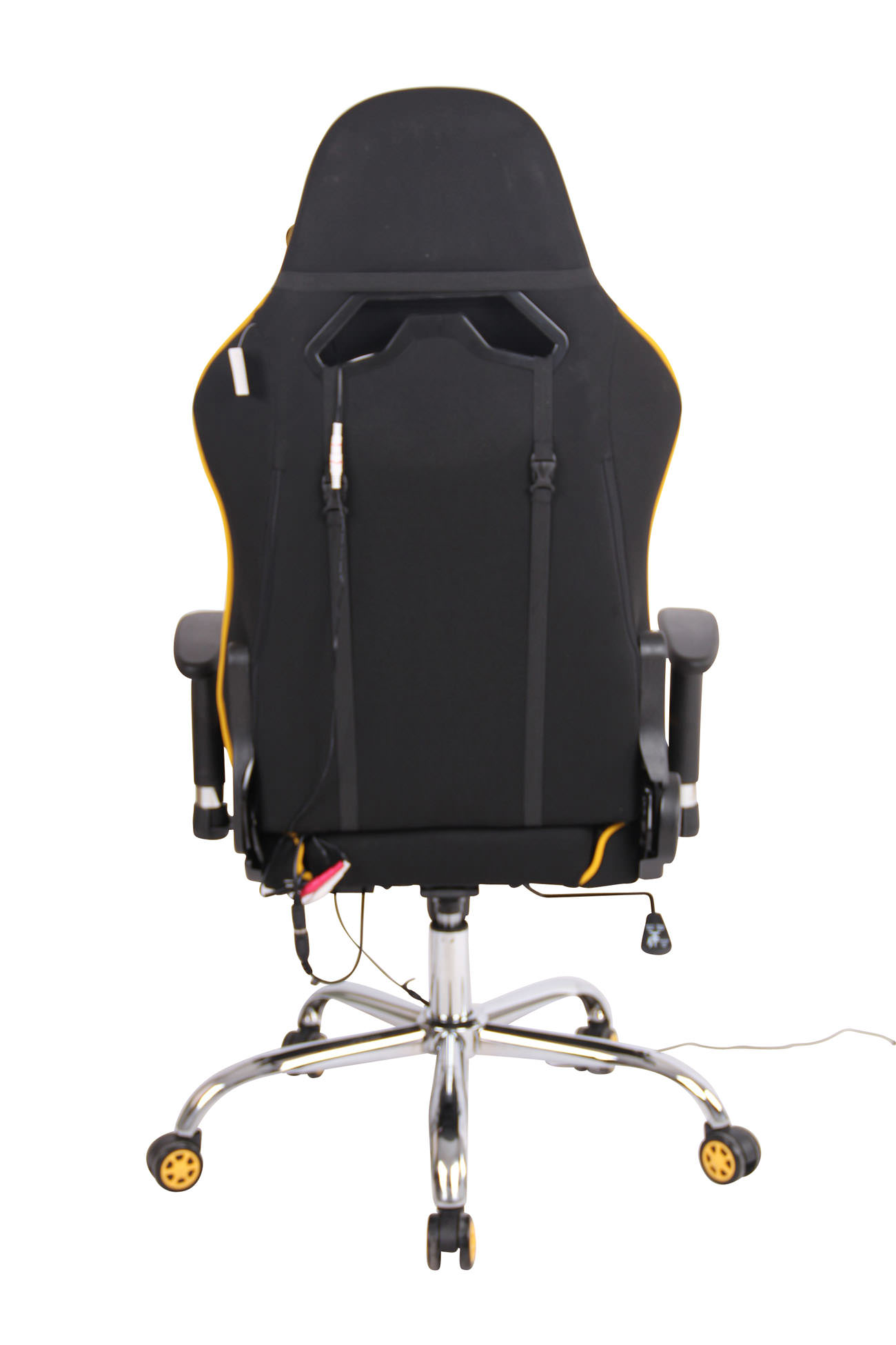 Rückseite eines schwarz-gelben Gaming-Stuhls. Er hat gelbe Streifendetails auf dem Rücken.