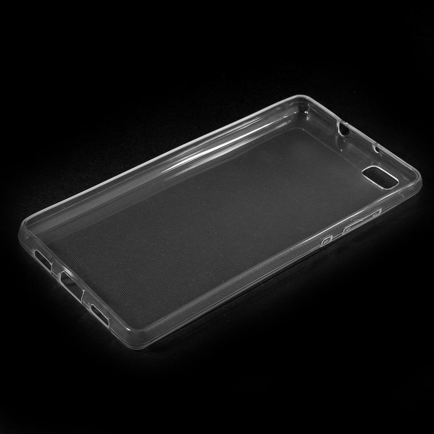 Transparente Handyhülle auf schwarzem Hintergrund. Winkelansicht, Produktfotografie, Detailaufnahme.
