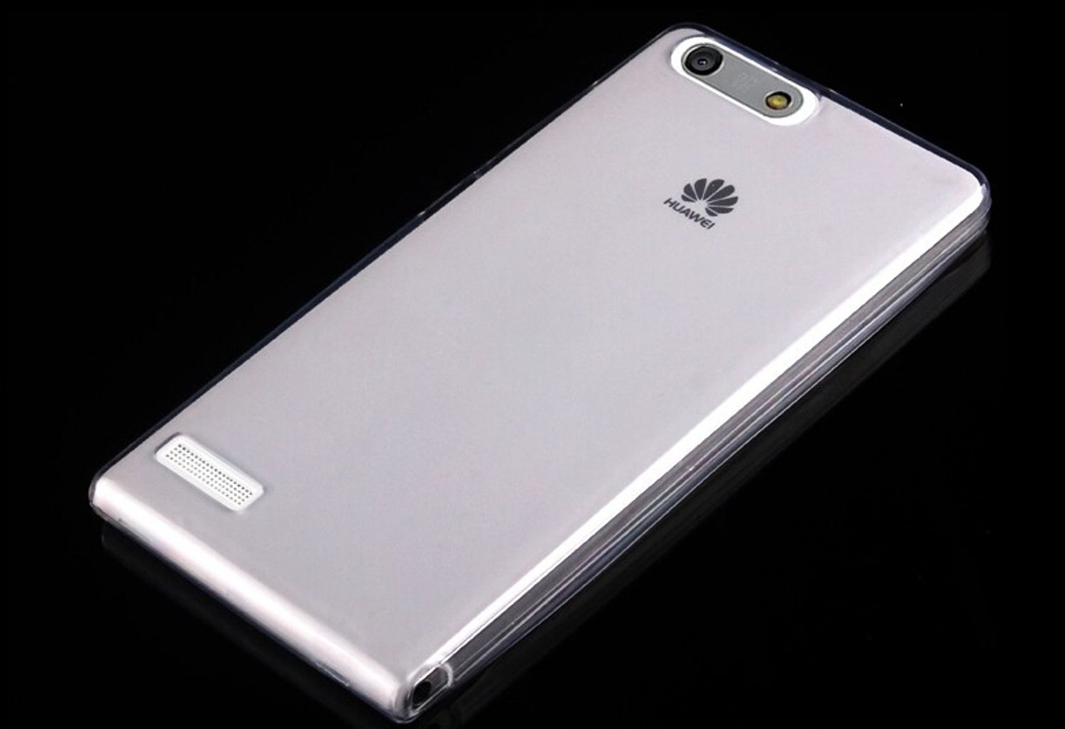 Ein Huawei-Telefon mit transparenter Hülle. Das Huawei-Logo ist sichtbar. Der Hintergrund ist dunkel.