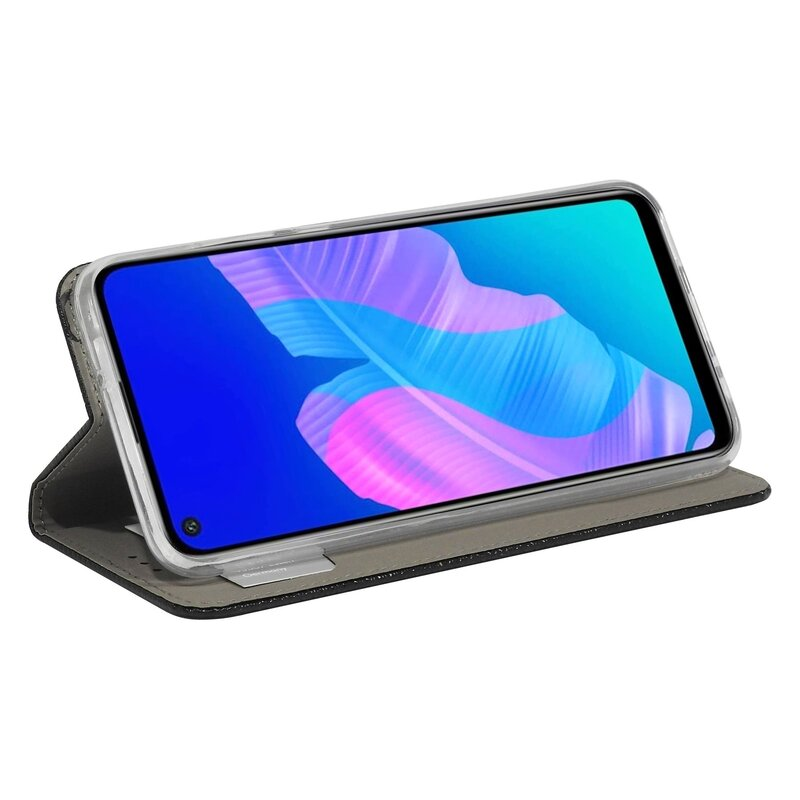 Telefon in Hülle, zeigt blau-violetten Bildschirm, mit Kamera.