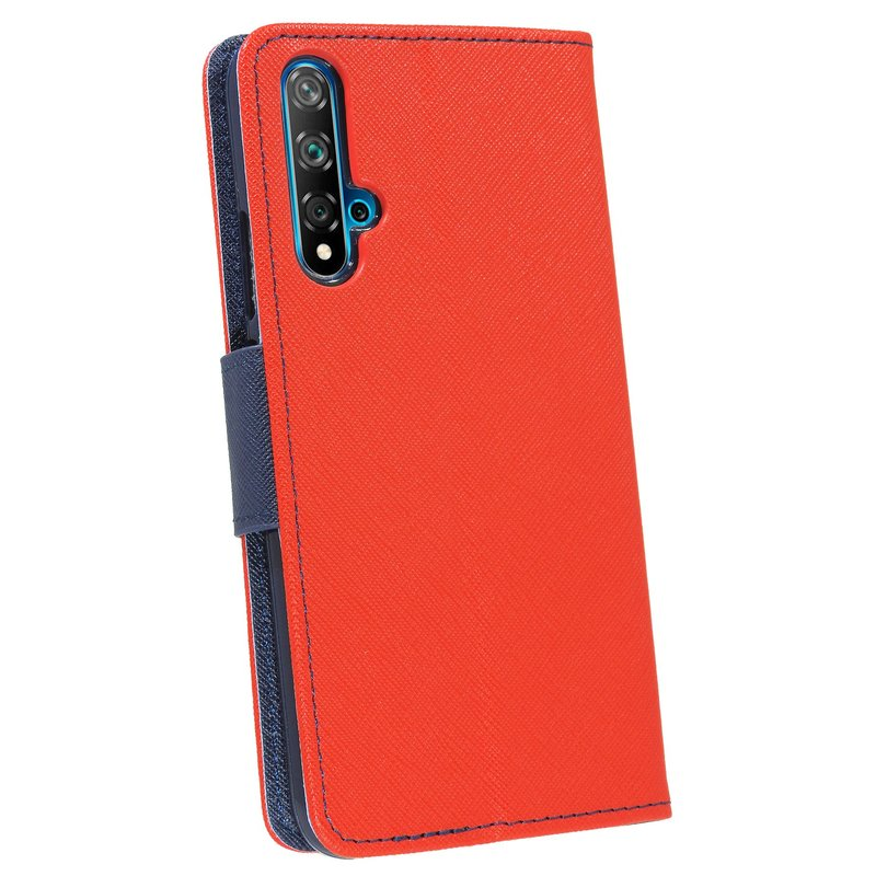 Rote Telefonhülle, mit blauem Akzent. Mehrere Kameralinsen. Weißer Hintergrund.