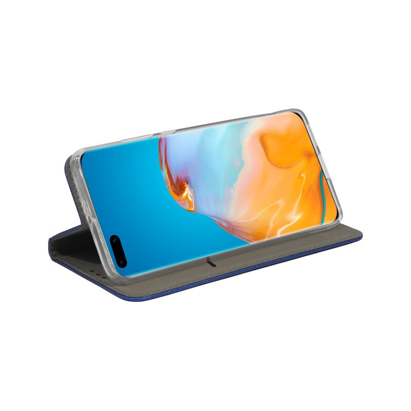 Geöffnete Handyhülle mit einem Handy, das einen abstrakten, orangefarbenen und blauen Hintergrund zeigt.