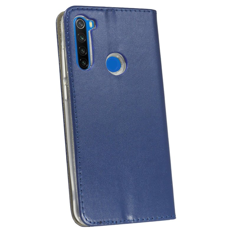 Eine blaue Handyhülle im Brieftaschenstil, mit dem Telefon darin.