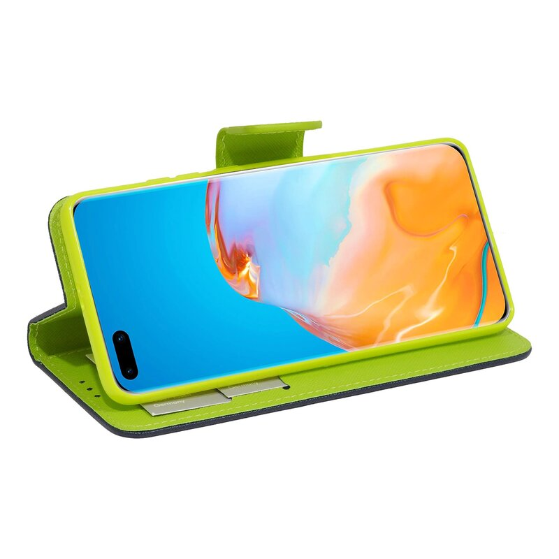 Ein Handy in einer Hülle, mit sichtbarem Bildschirm. Die Hülle ist grün, das Telefon blau.