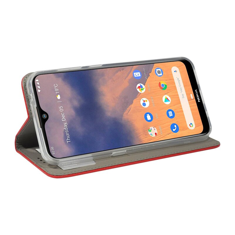 Nokia-Telefon in einer rot-grauen Hülle. Der Bildschirm zeigt App-Symbole.