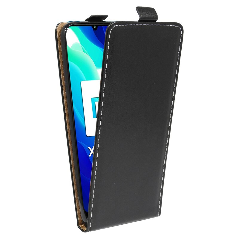 Schwarze Handyhülle mit Telefon. Der Bildschirm ist sichtbar, zeigt einen hellblauen Bildschirm.
