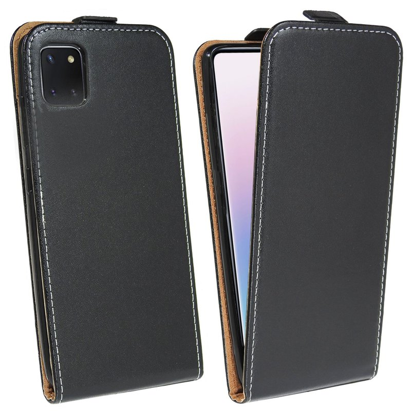 Schwarzes Telefon in schwarzer Hülle, geöffnet. Weiße Nähte.