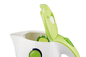 Biało-zielony czajnik elektryczny, otwarte wieczko. Zielone akcenty na pokrywce i zielony filtr w środku.