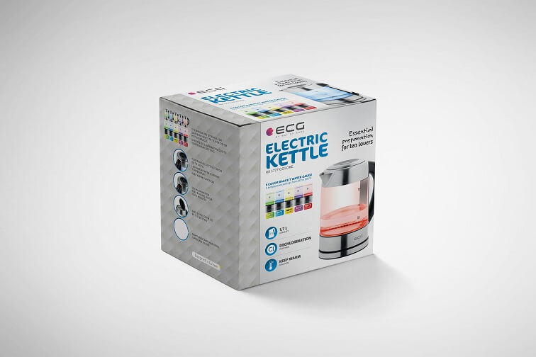 Kartonowe pudełko z etykietą ECG Electric Kettle. Ilustracja czajnika na pudełku.