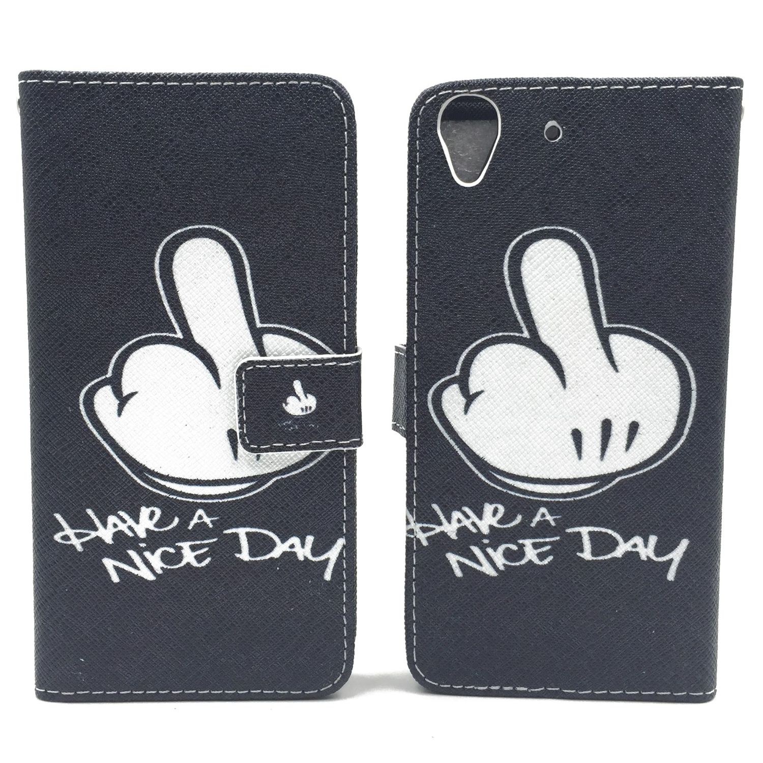 Eine schwarze Handyhülle, ein Telefon darin, die Hülle ist offen, weißer Hintergrund.
