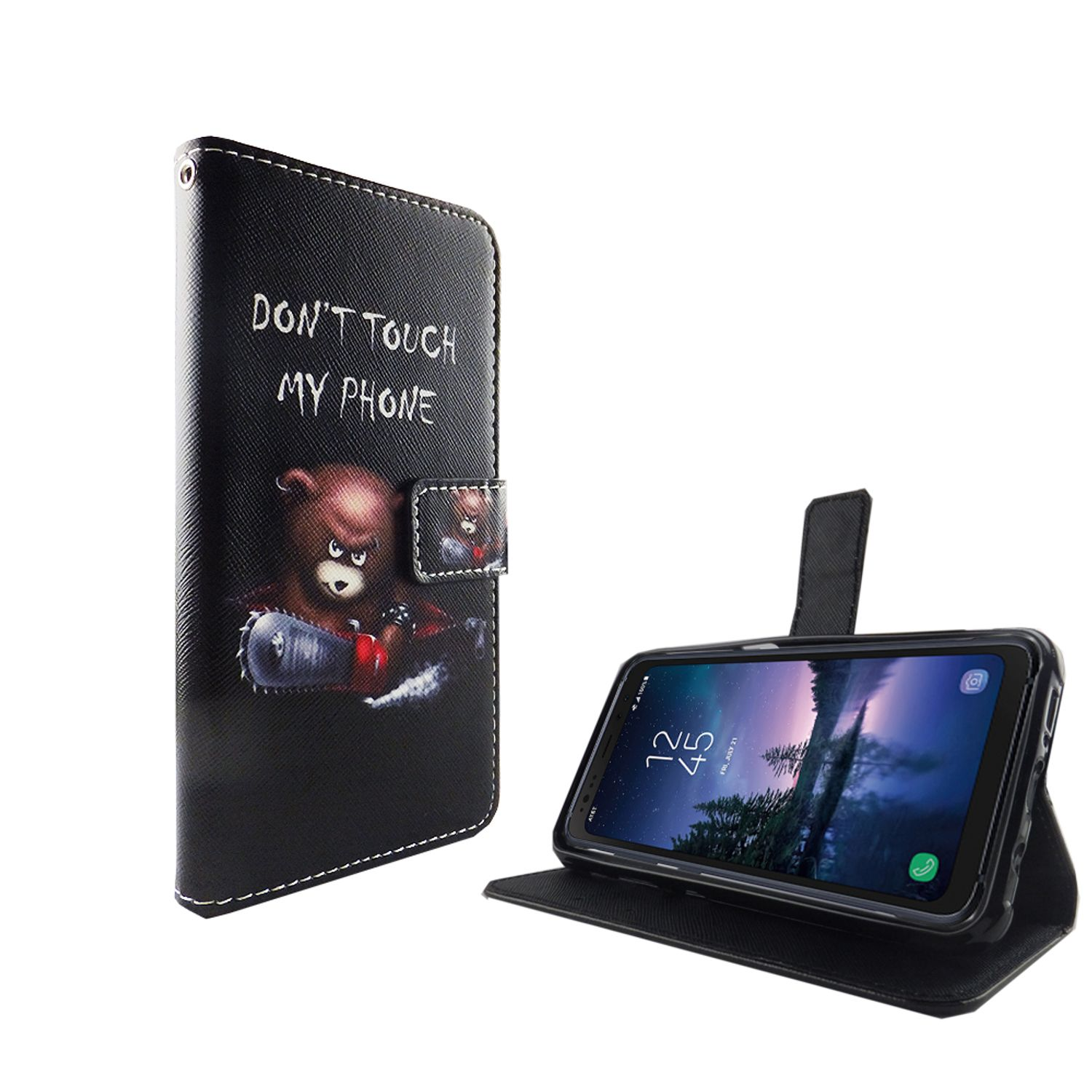 Schwarze Handyhülle mit einem Bären mit Kettensäge und dem Text 'DON'T TOUCH MY PHONE'. Telefon ist in der Hülle.
