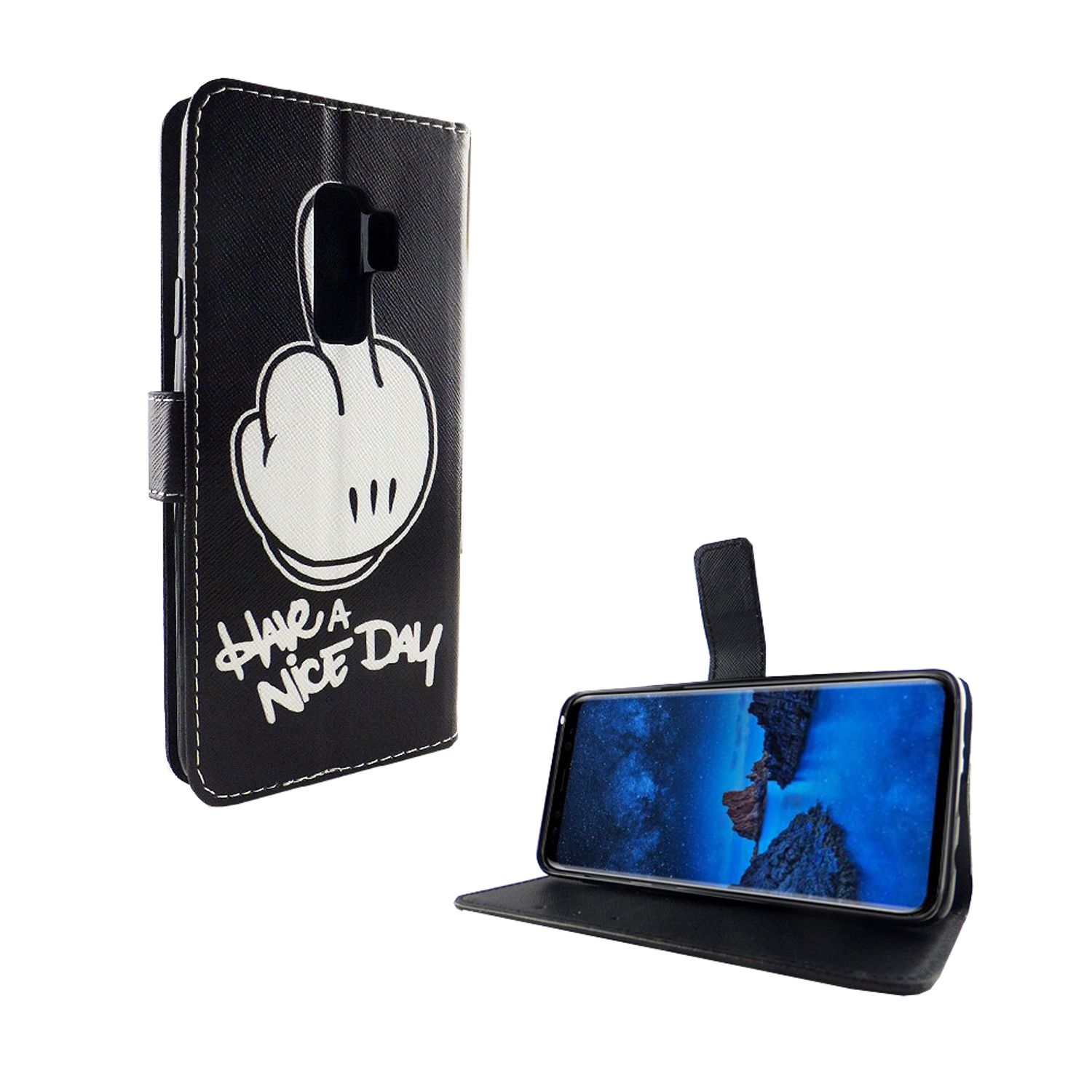 Eine schwarze Handyhülle mit Mickey Mouse Design. Weißer Hintergrund.