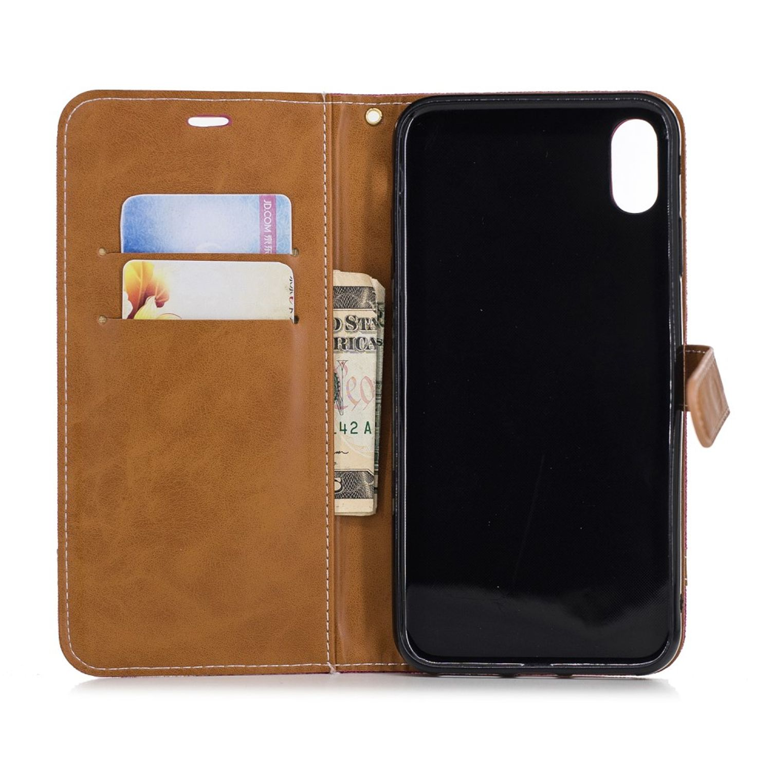 Geöffnete braune Handy-Geldbörse mit Karten und Bargeld. Schwarze Handyhülle rechts.