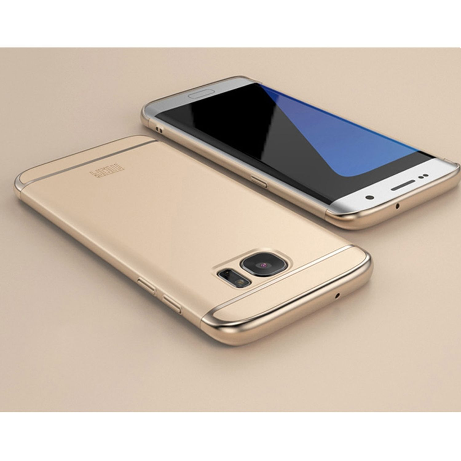 Zwei goldene Telefone, eines liegt mit dem Bildschirm nach oben, das andere steht aufrecht.