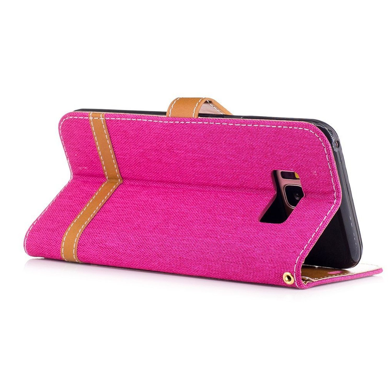 Pinkfarbene Handyhülle mit brauner Zierleiste, die ein Handy hält. Weißer Hintergrund.