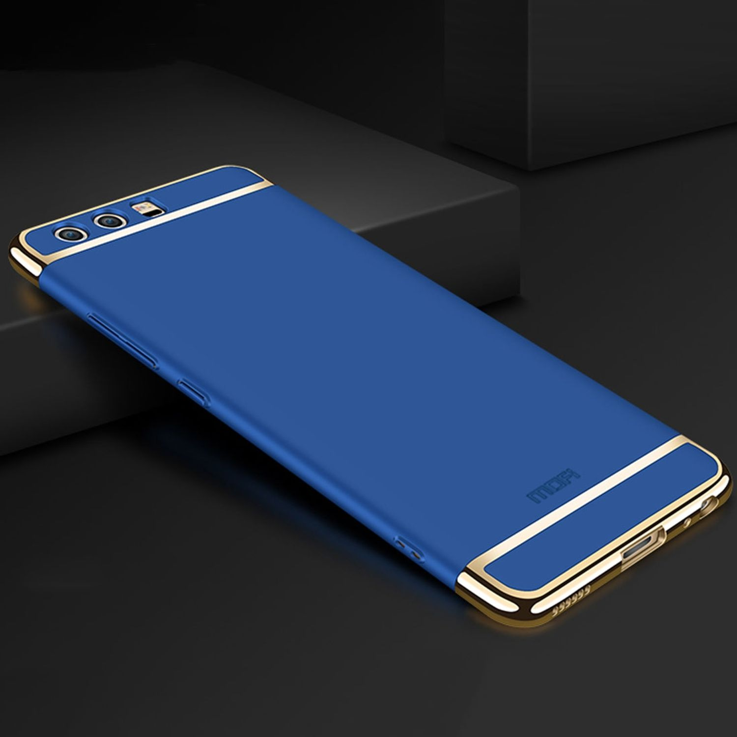 Blaues Telefon mit goldfarbener Einfassung auf dunkler Oberfläche.