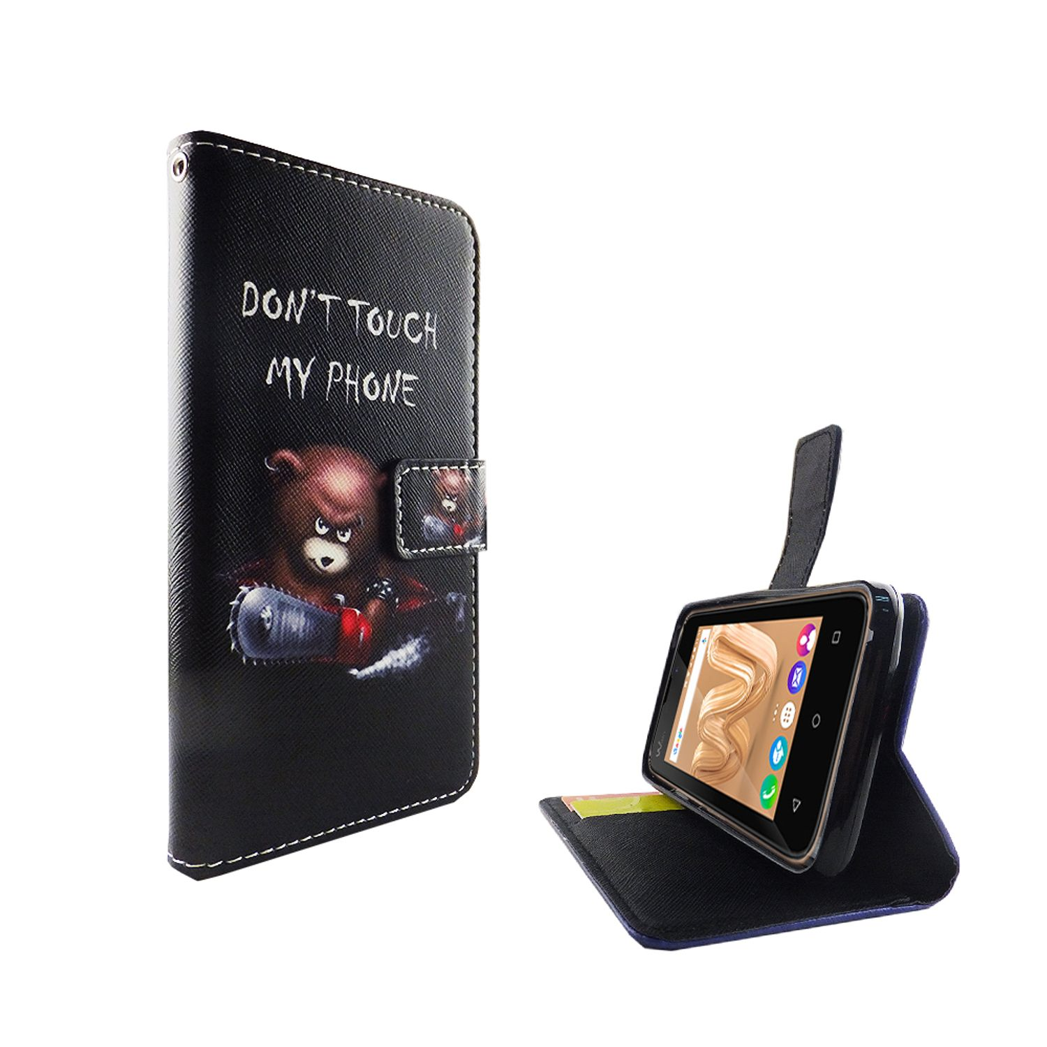 Eine Handyhülle mit einem Bären-Design und den Worten: DON'T TOUCH MY PHONE. Das Telefon steht in einem Ständer.