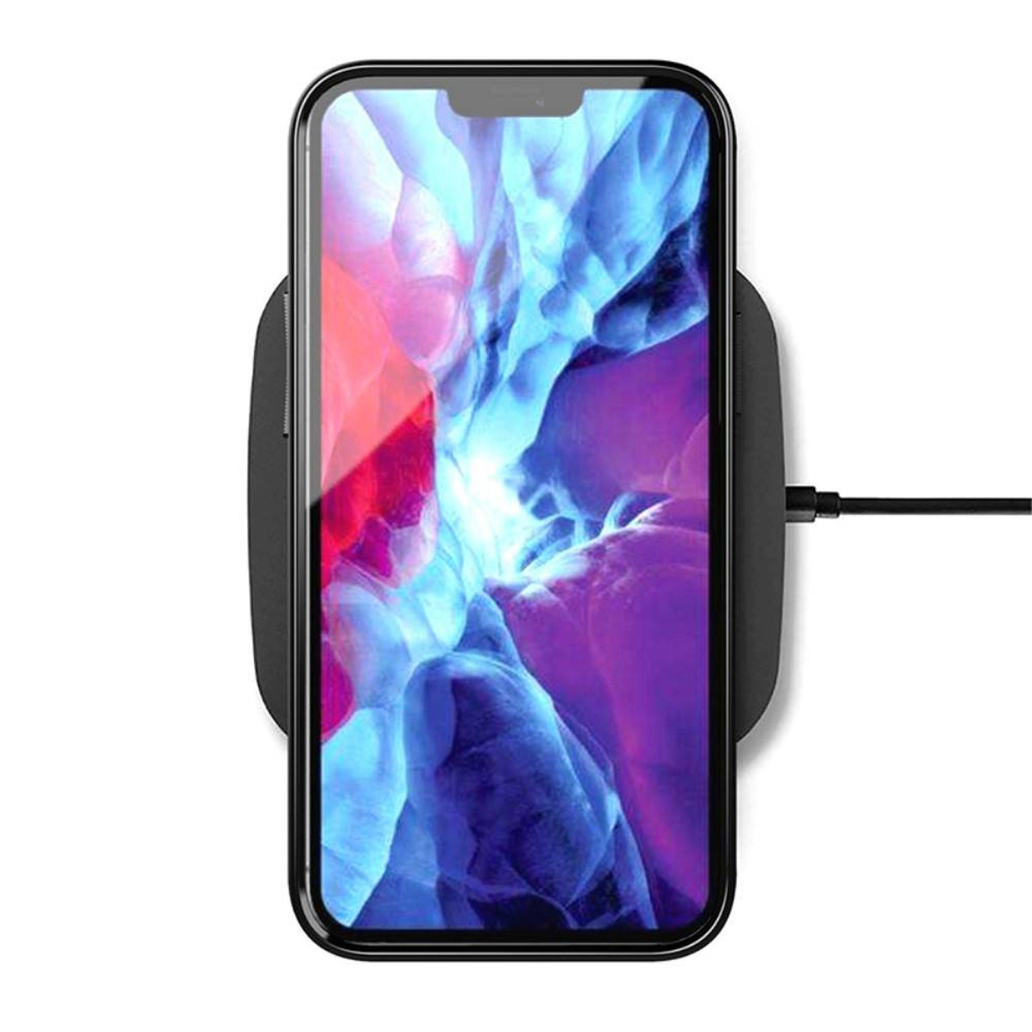 Ein Telefon auf einem schwarzen kabellosen Ladegerät, mit einem bunten abstrakten Hintergrund auf dem Bildschirm.