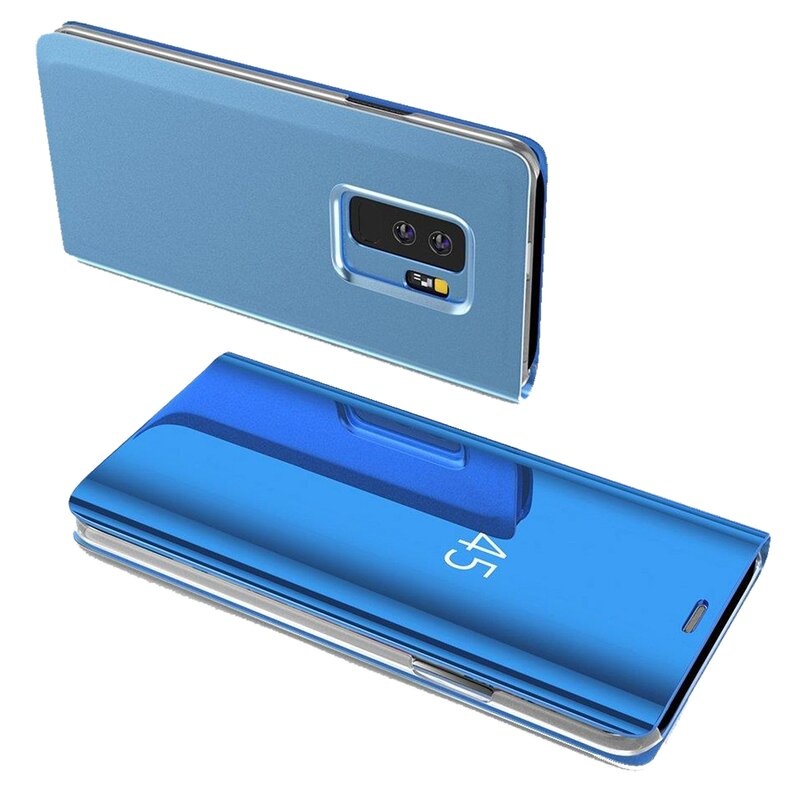 Blaue Handyhülle mit Spiegelfinish und Telefon darin. Der Hintergrund ist weiß.