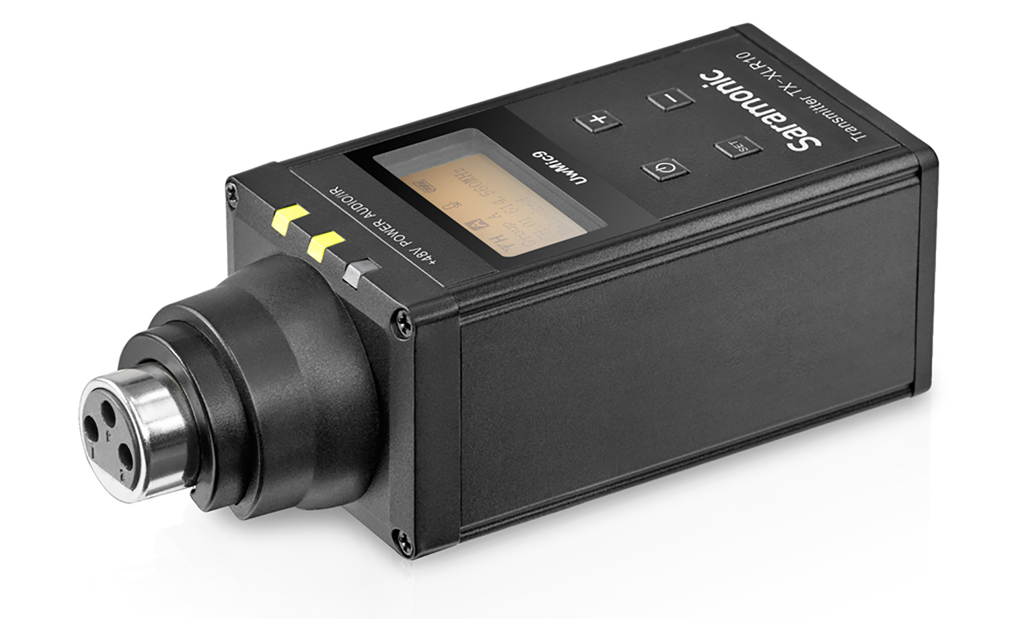 Schwarzer Saramonic-Audiosender. Er hat einen Bildschirm und Knöpfe. Der Hintergrund ist weiß.