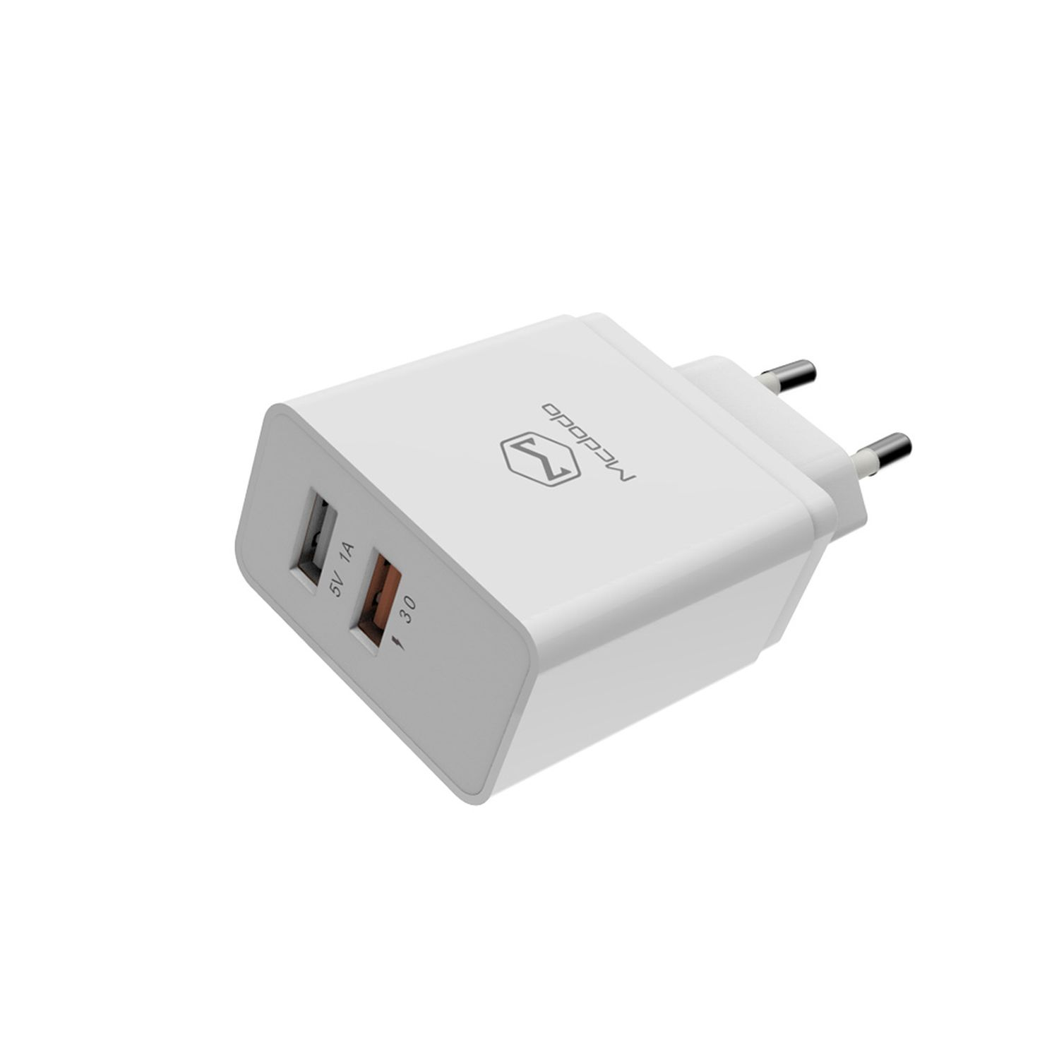 Weißes Mcddo-Ladegerät mit zwei USB-Anschlüssen und zwei Stiften.