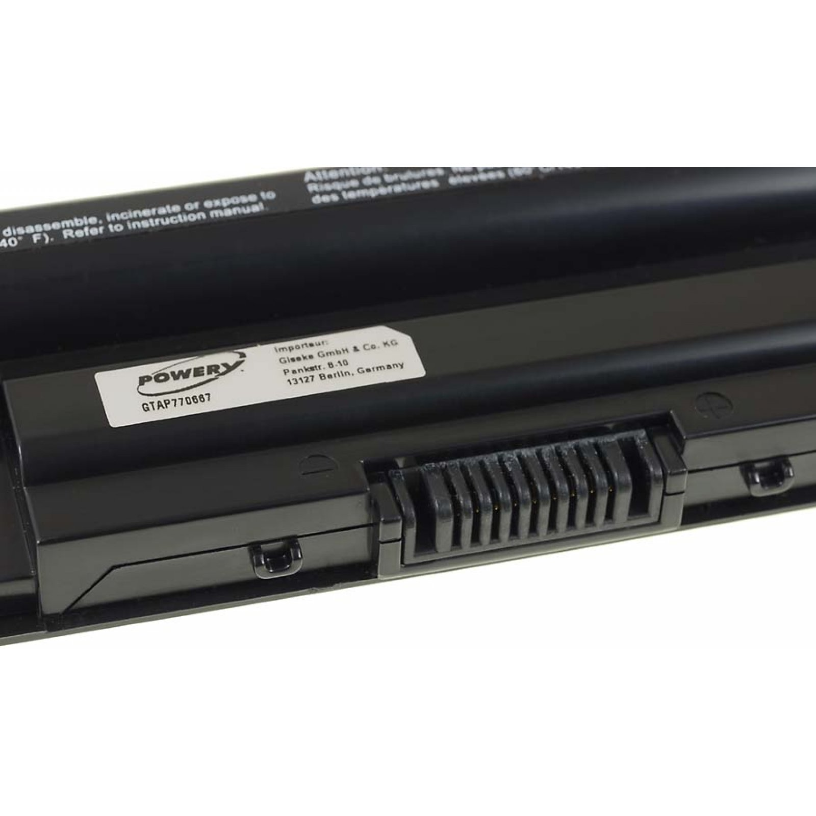 Schwarzer Laptop-Akku mit teilweise sichtbarem Etikett. Die Batterie ist in einer Nahaufnahme.