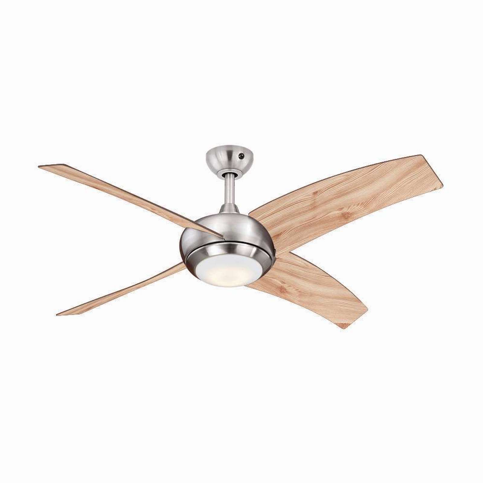 Deckenventilator mit vier Holzflügeln und silberner zentraler Leuchte.