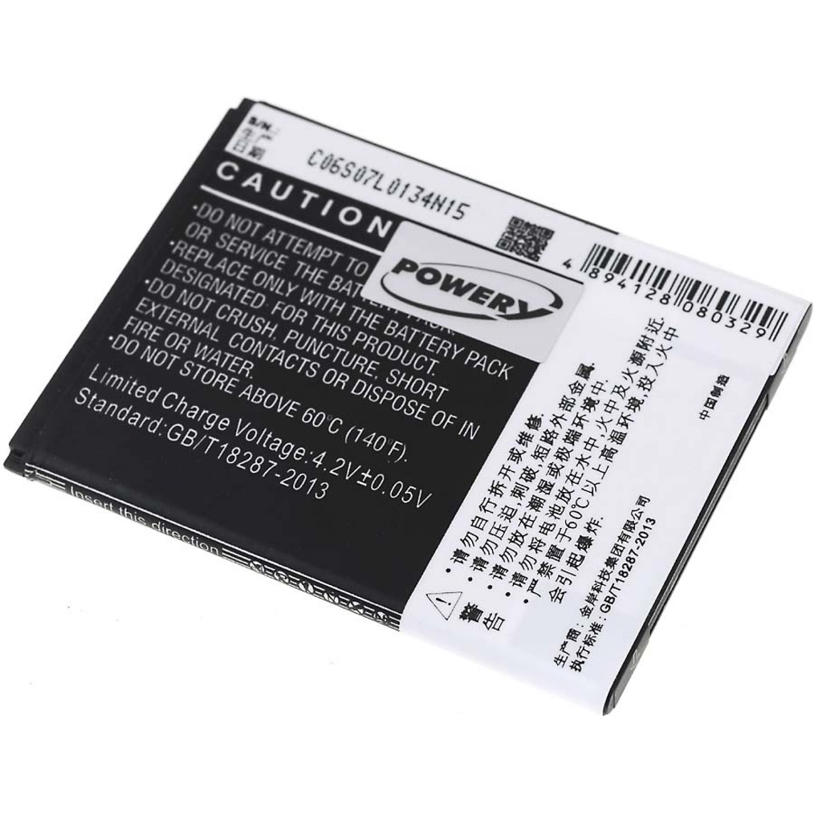 Batería con una etiqueta de precaución. Tiene texto en varios idiomas y un código QR.