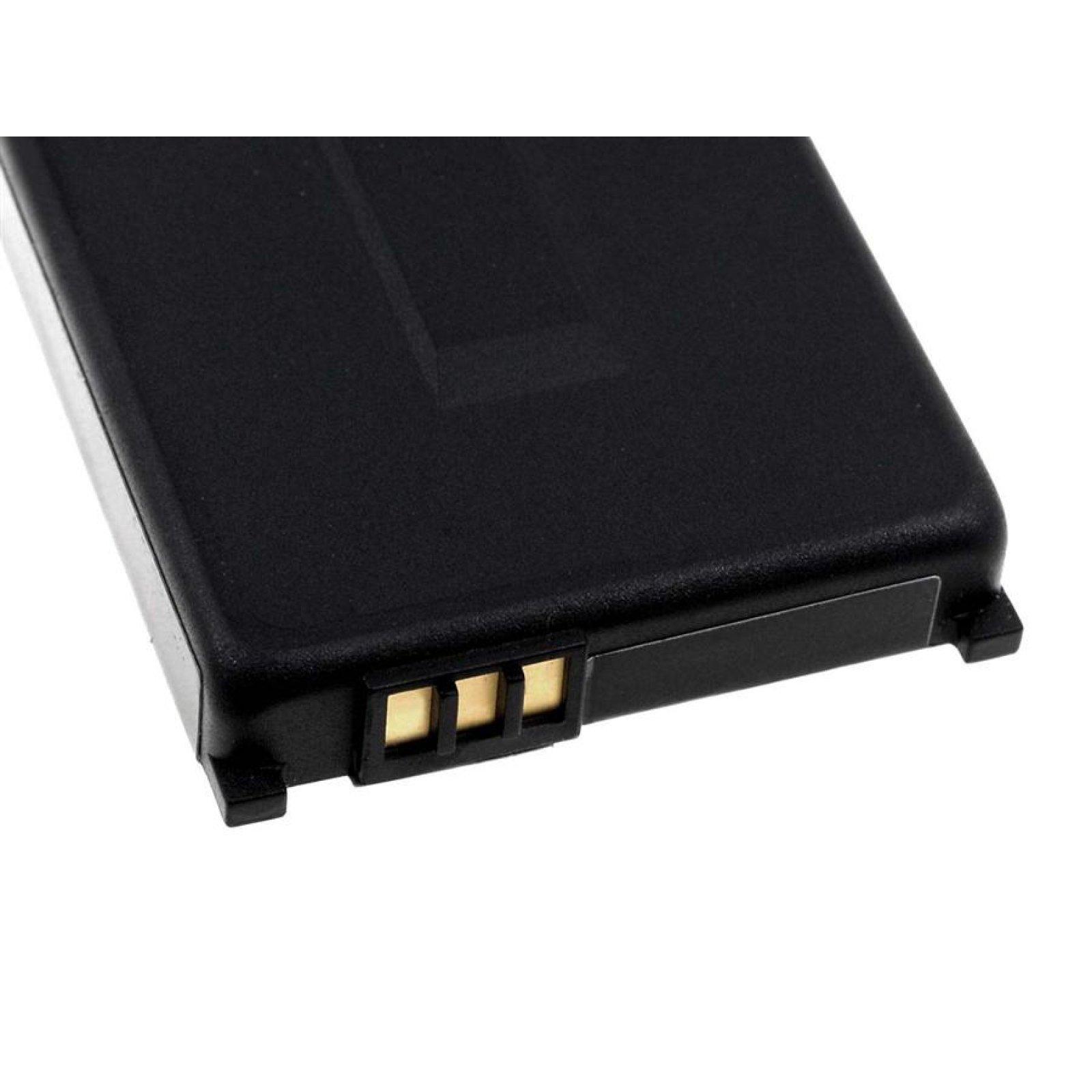 Batería negra con conector lateral. El conector tiene tres contactos dorados.