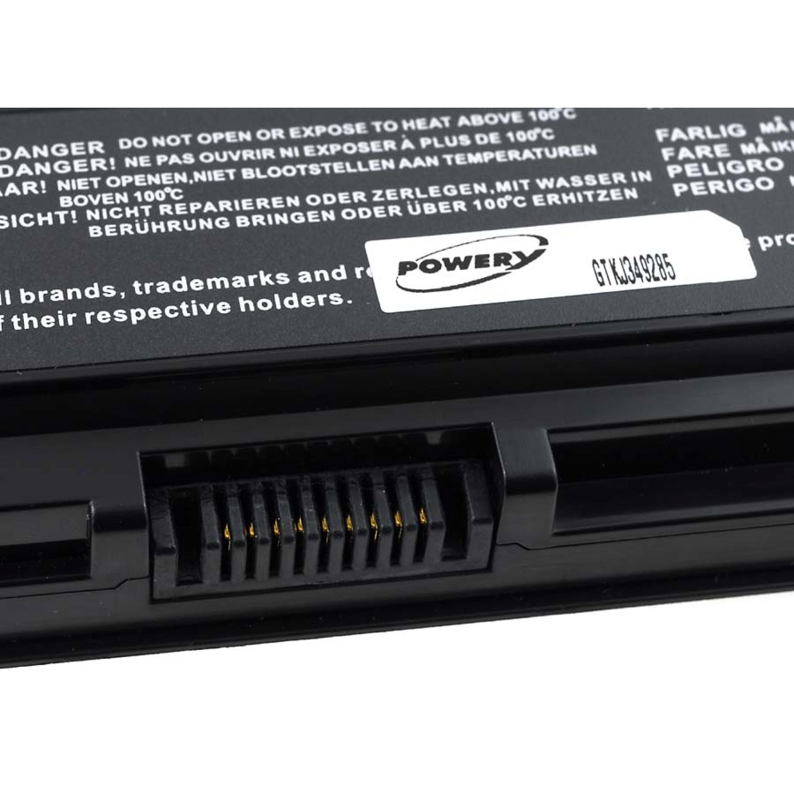 Componente de batería negra con conector. Tiene la palabra 'Powery'.