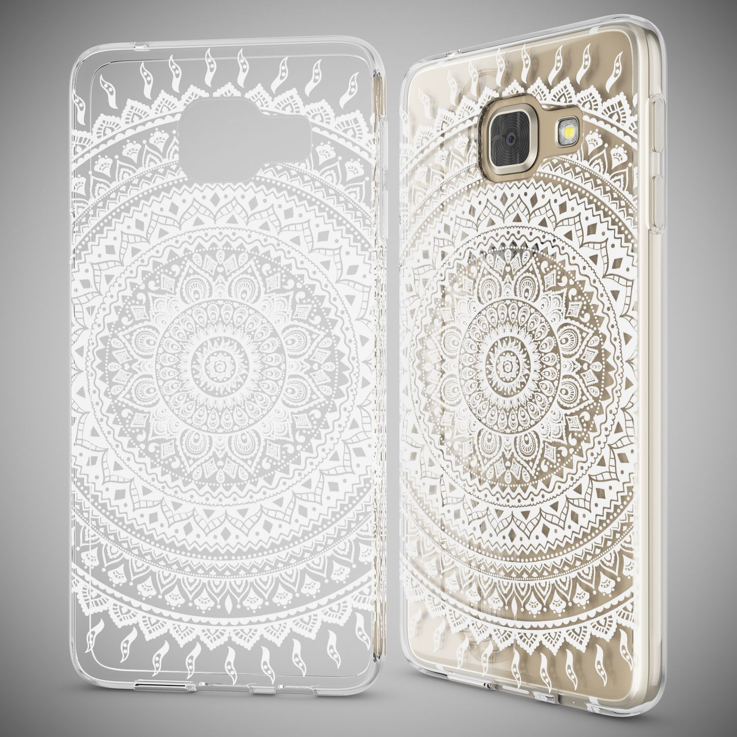 Zwei Handyhüllen; eine transparente, eine goldene mit weißem Mandala-Design. Transparente Hülle zeigt Telefon.