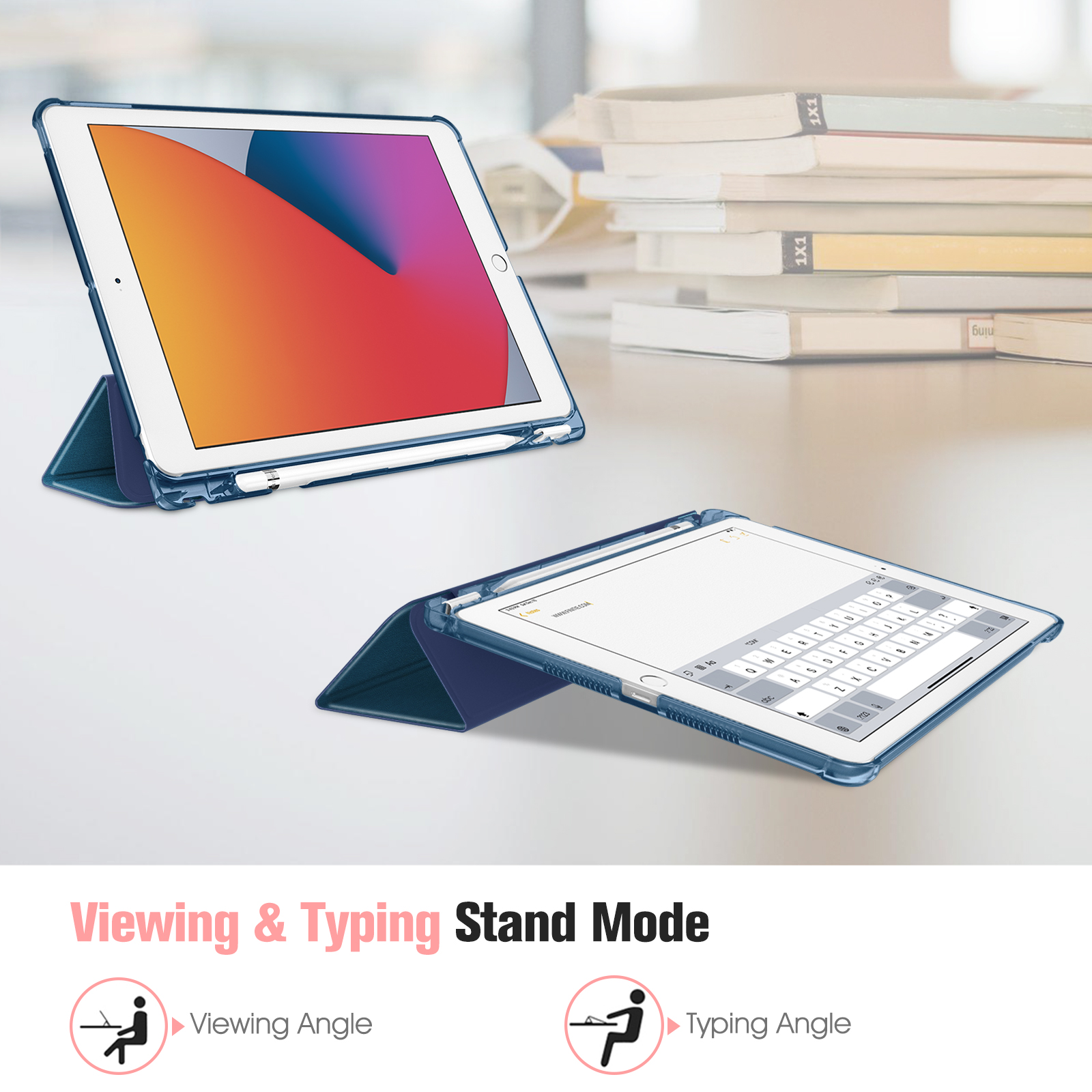 Ein iPad in einer blauen Hülle in zwei verschiedenen Standmodi. Es liegt auf einem Tisch.