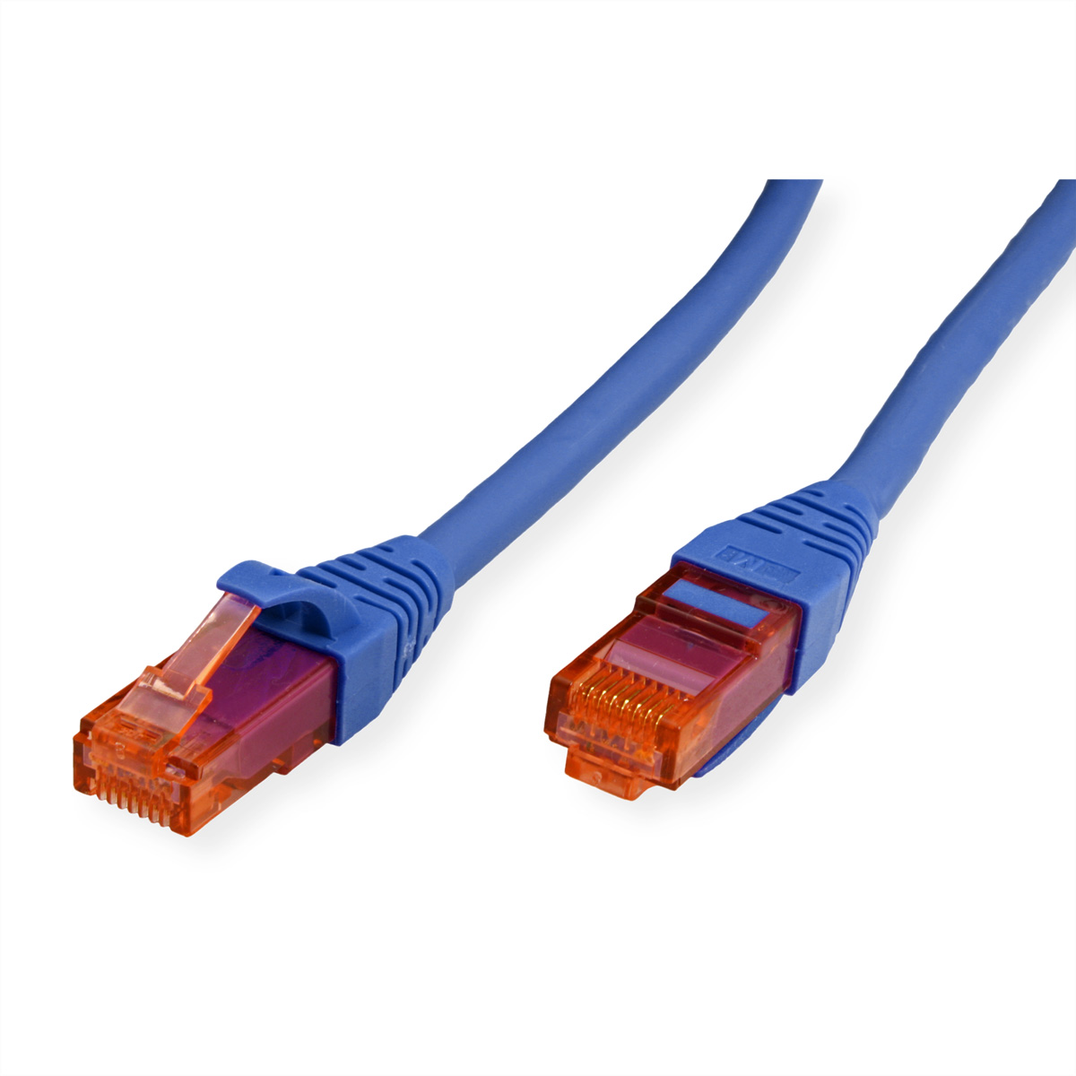 Twee blauwe Ethernet-kabels met oranje connectoren op een witte achtergrond.