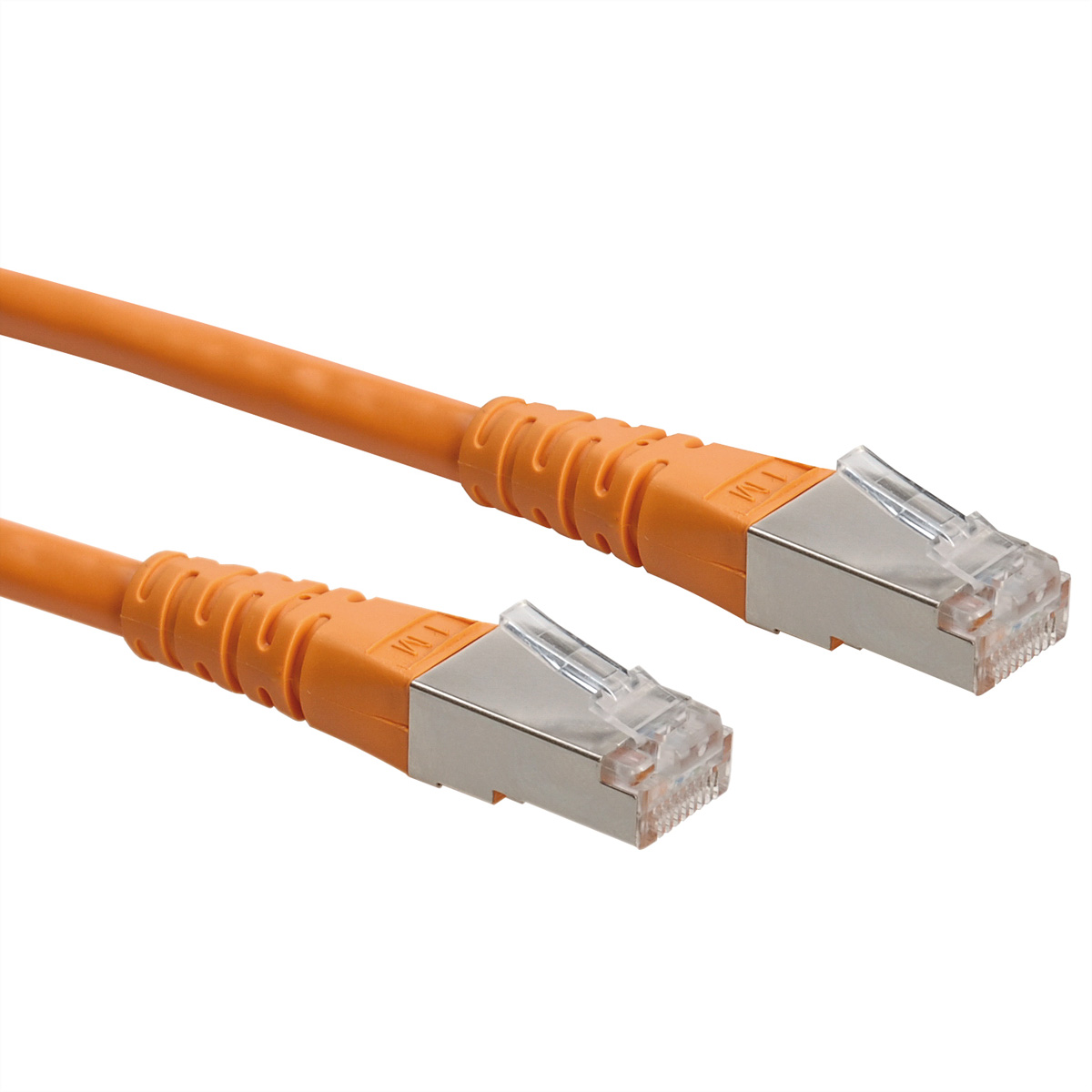 Een oranje netwerkkabel met RJ45-connectoren.