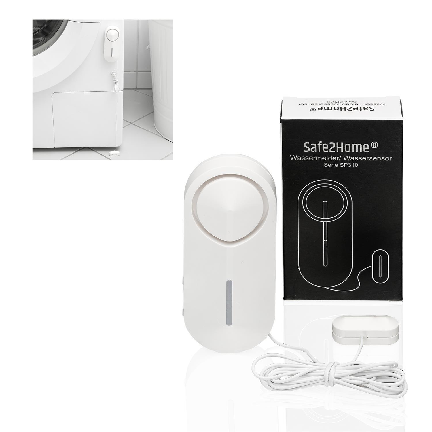 Weißer Wassersensor und Box mit weißem Kabel. Vor weißem Hintergrund.