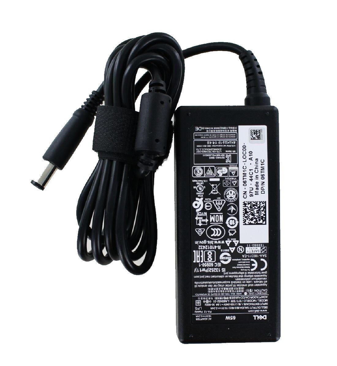 Schwarzer AC-Adapter mit schwarzem Kabel. Der Stecker befindet sich rechts, weißer Hintergrund.