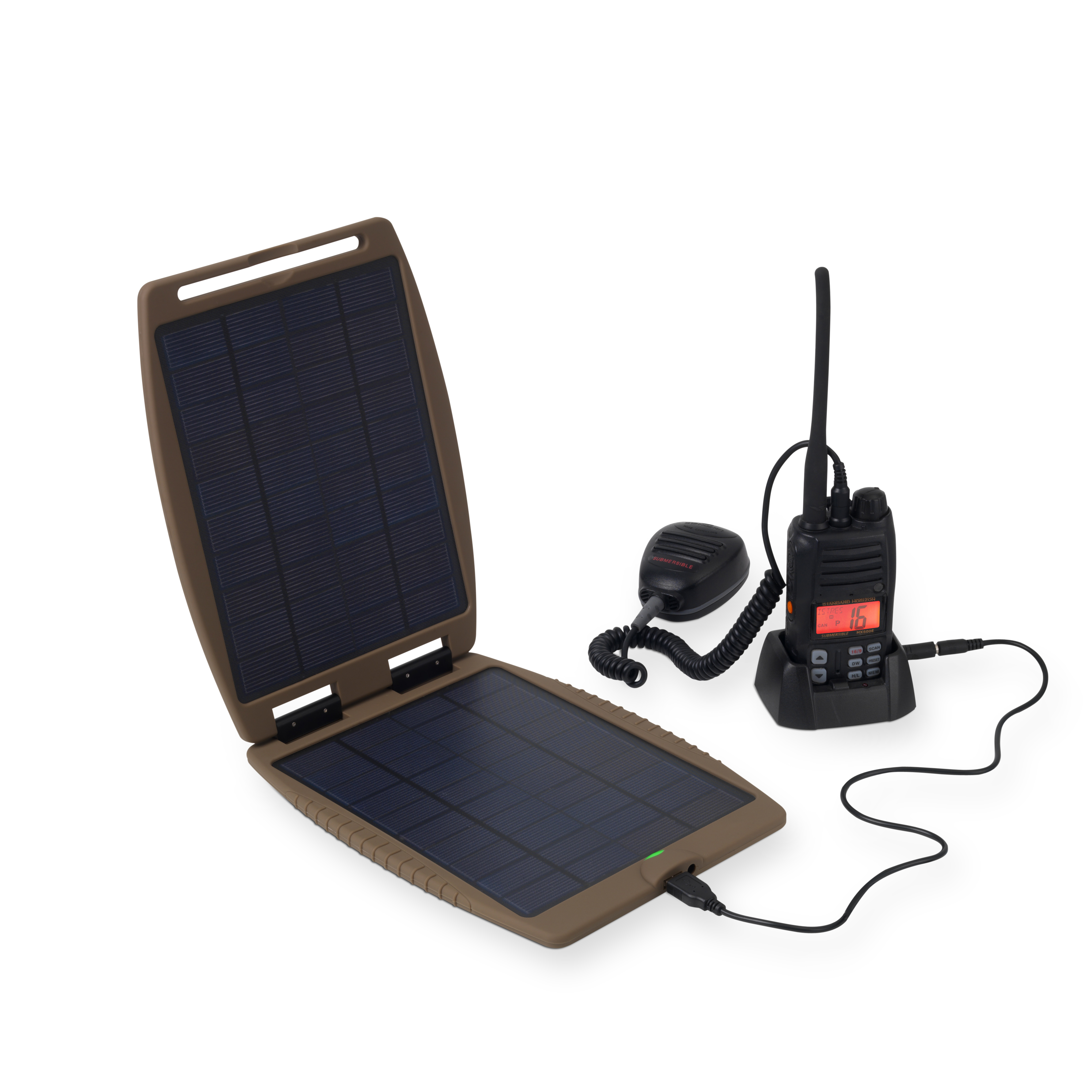 Tragbares Solar Ladegerät mit Funkgerät und weiteren Komponenten.