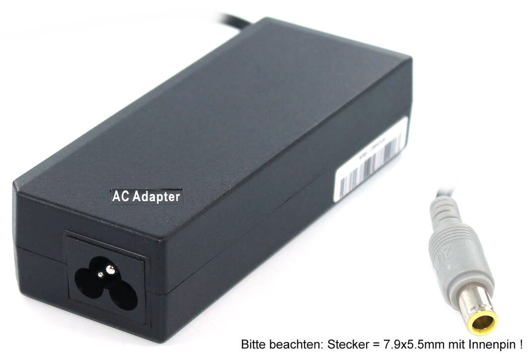 Schwarzes Netzteil mit Dreipinst-Buchse, AC Adapter-Text und Netzkabel mit grauem Stecker.
