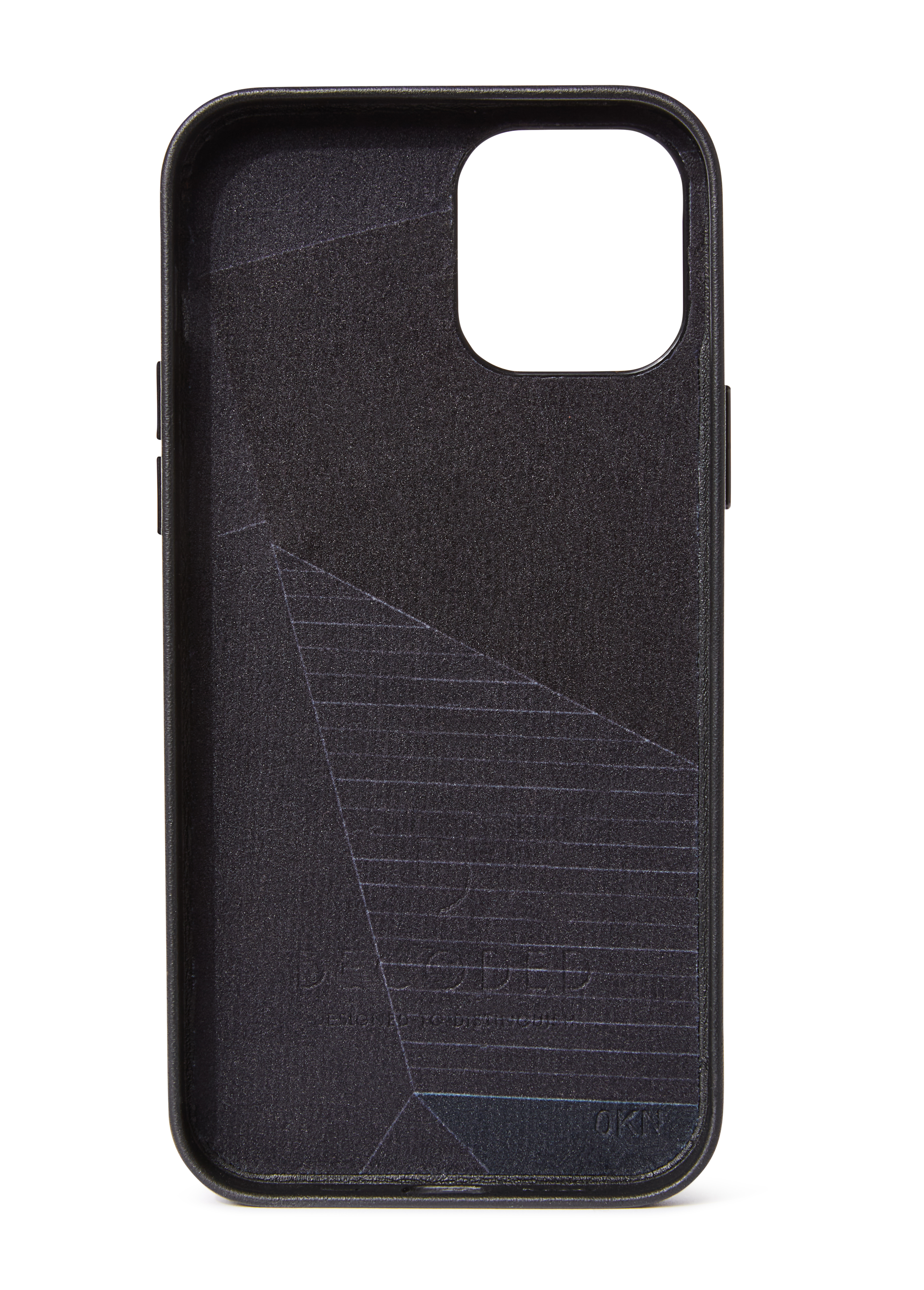 Eine schwarze Handyhülle mit geometrischem Muster und dem Wort 'DECODED'.