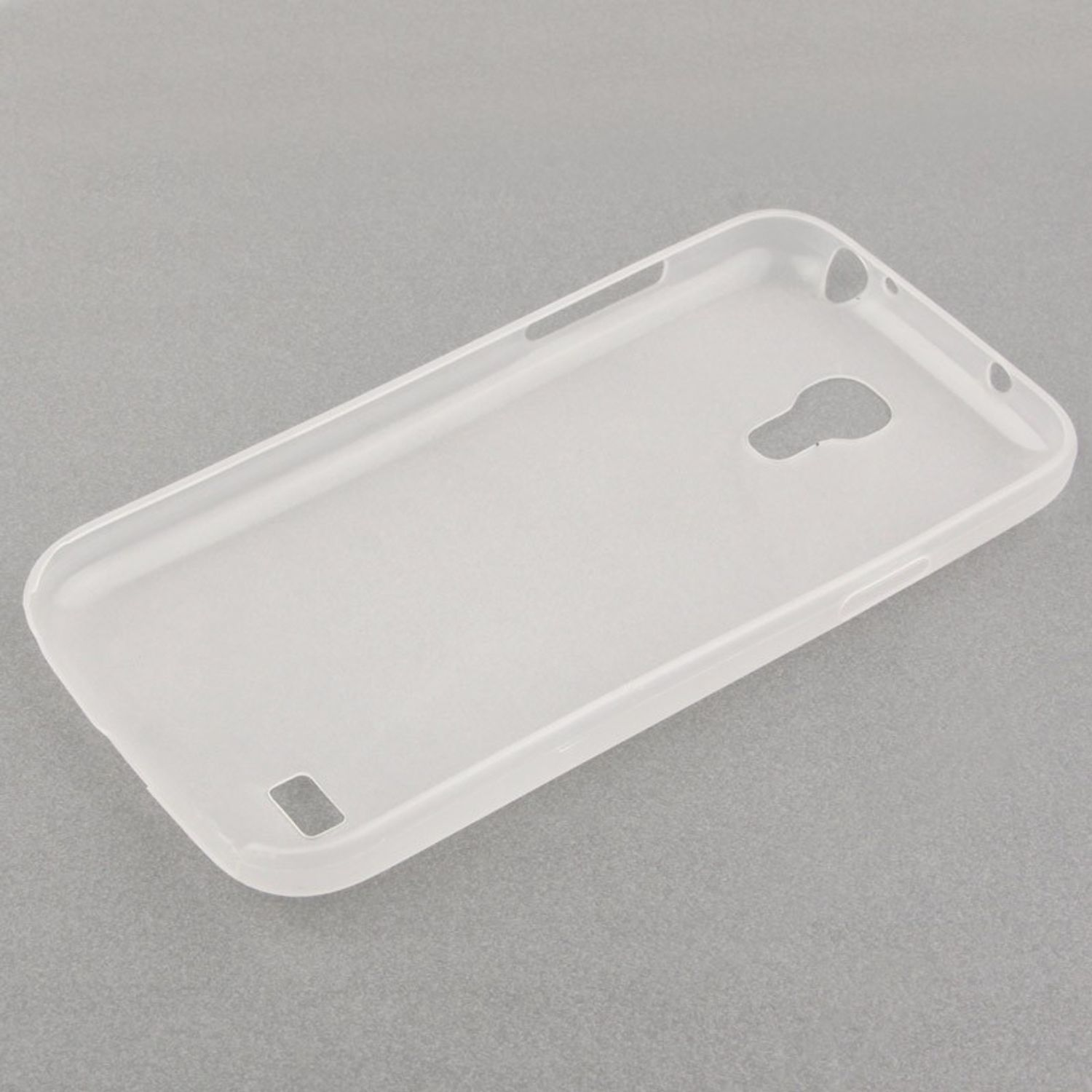 Transparente Handyhülle mit Aussparungen, schräg, weißer Hintergrund.