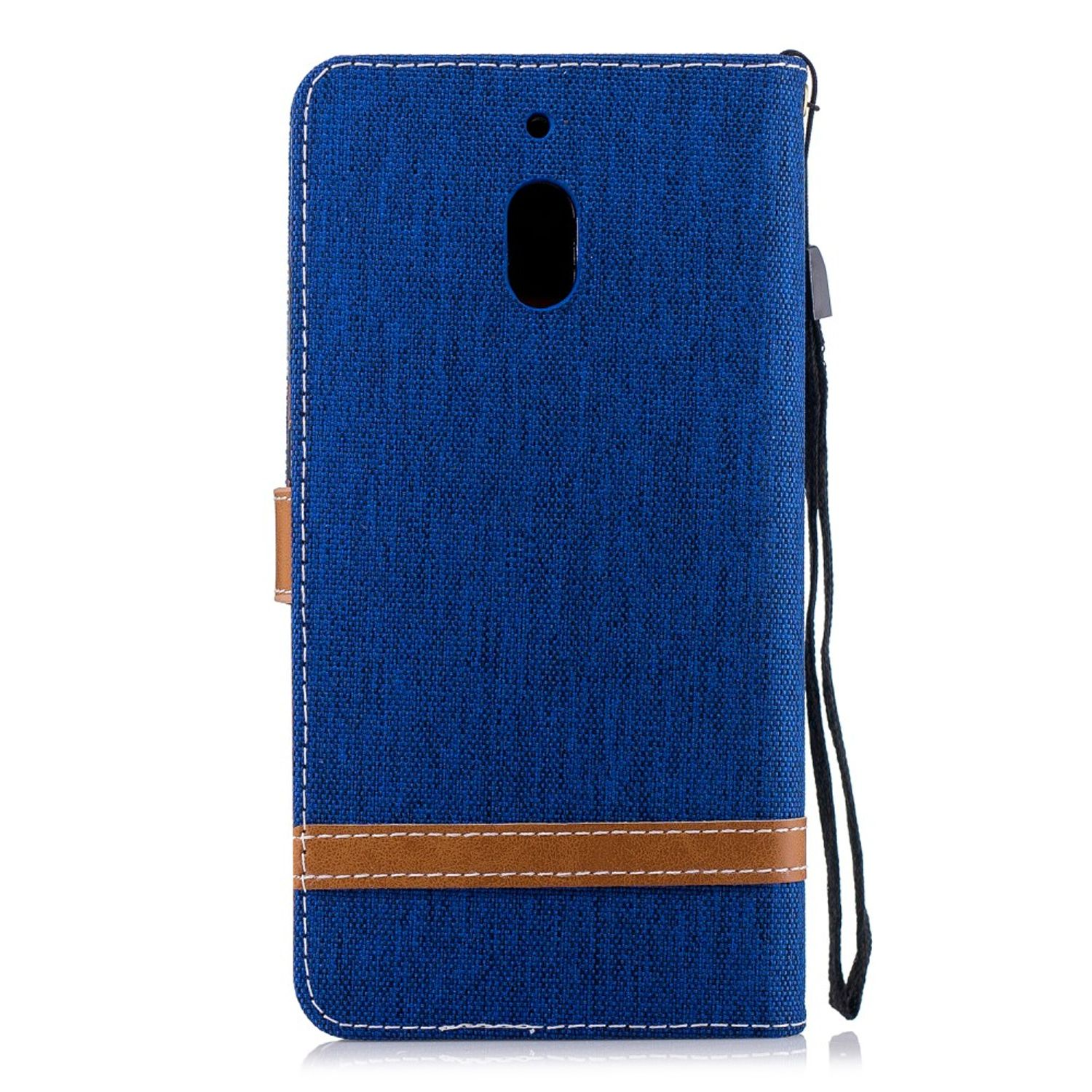 Blaue Handyhülle mit braunem Riemen. Weißer Hintergrund. Die Hülle ist geschlossen.