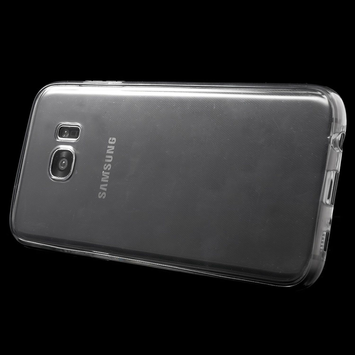 Transparente Handyhülle auf einem schwarzen Telefon. Die Hülle ist transparent mit dem Samsung-Logo. Schwarzer Hintergrund.