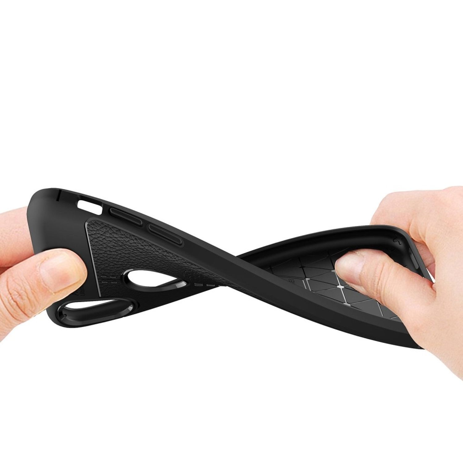 Zwei Hände biegen eine schwarze Handyhülle.