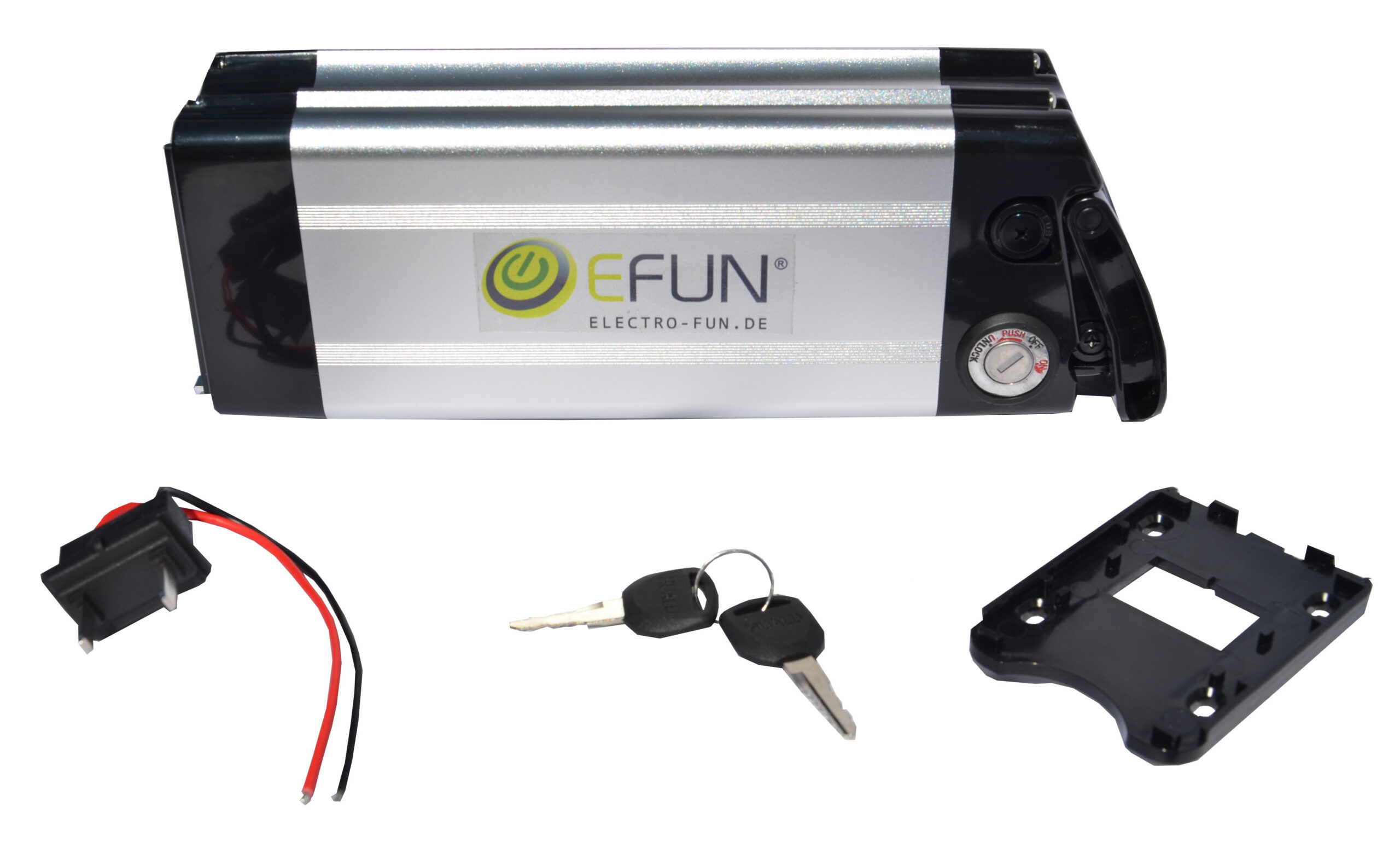 Schwarze und silberne Batterie mit Schlüsseln und einem Stecker. Die Batterie hat ein grünes Logo.