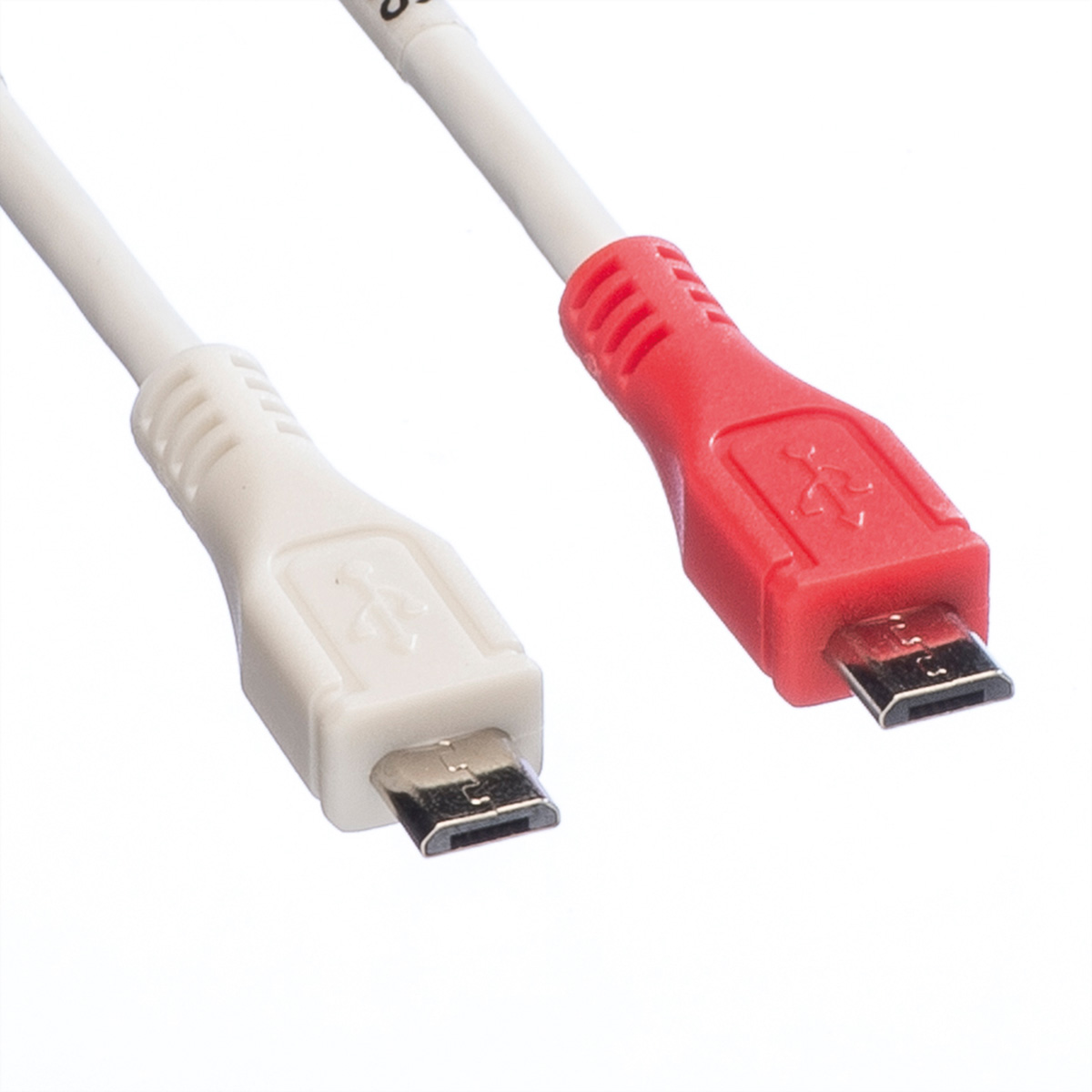 Deux câbles USB blancs avec connecteurs micro USB, un avec une extrémité rouge.