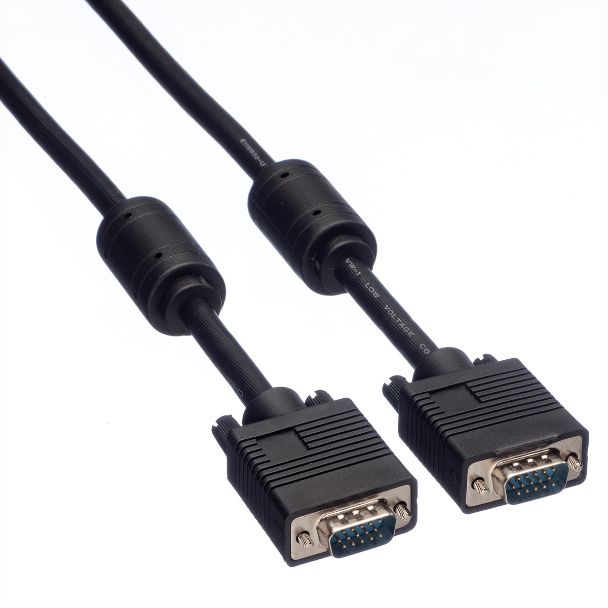 Deux câbles VGA noirs avec connecteurs sur fond blanc.