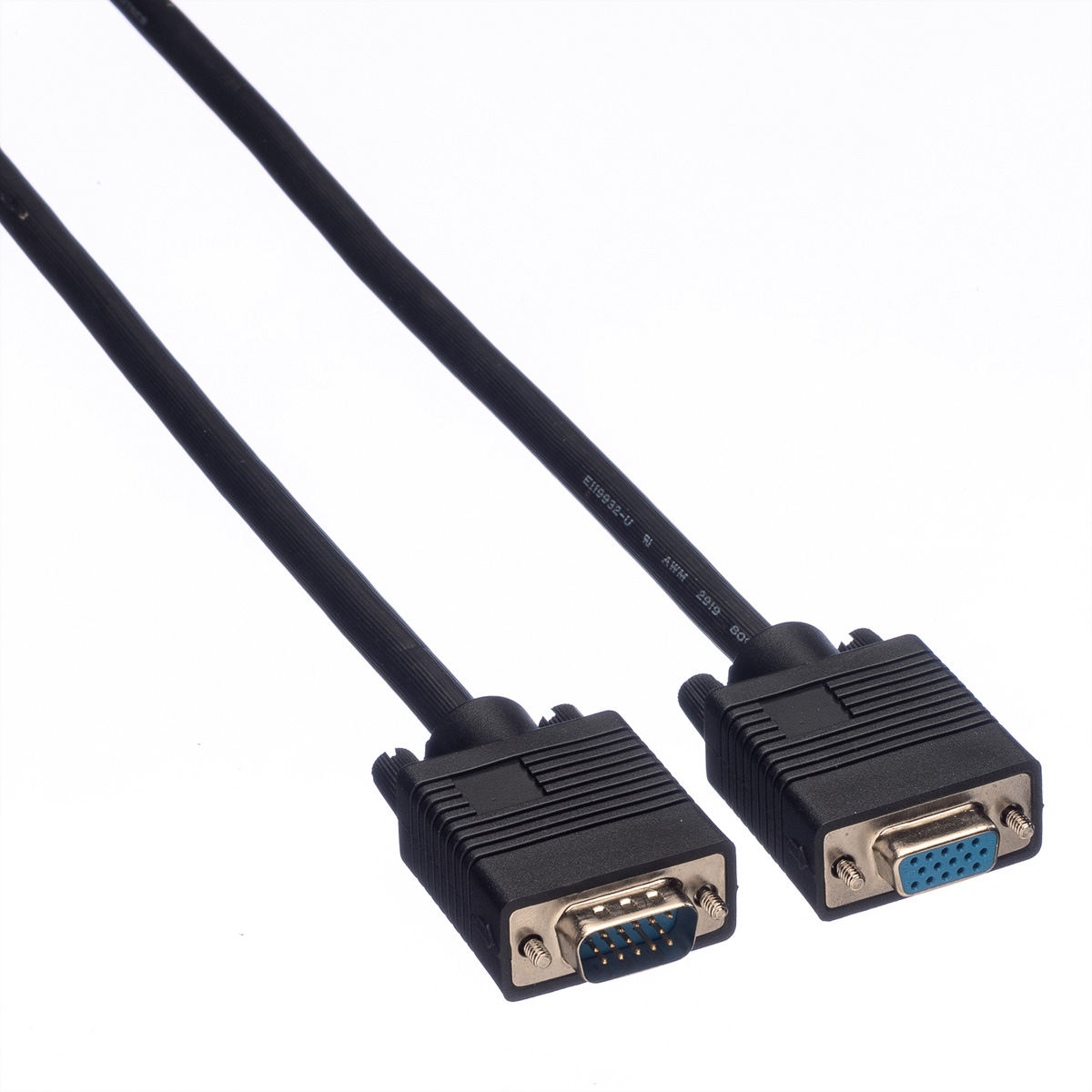 Twee zwarte VGA-kabels met blauwe connectoren. Ze staan op een witte achtergrond.