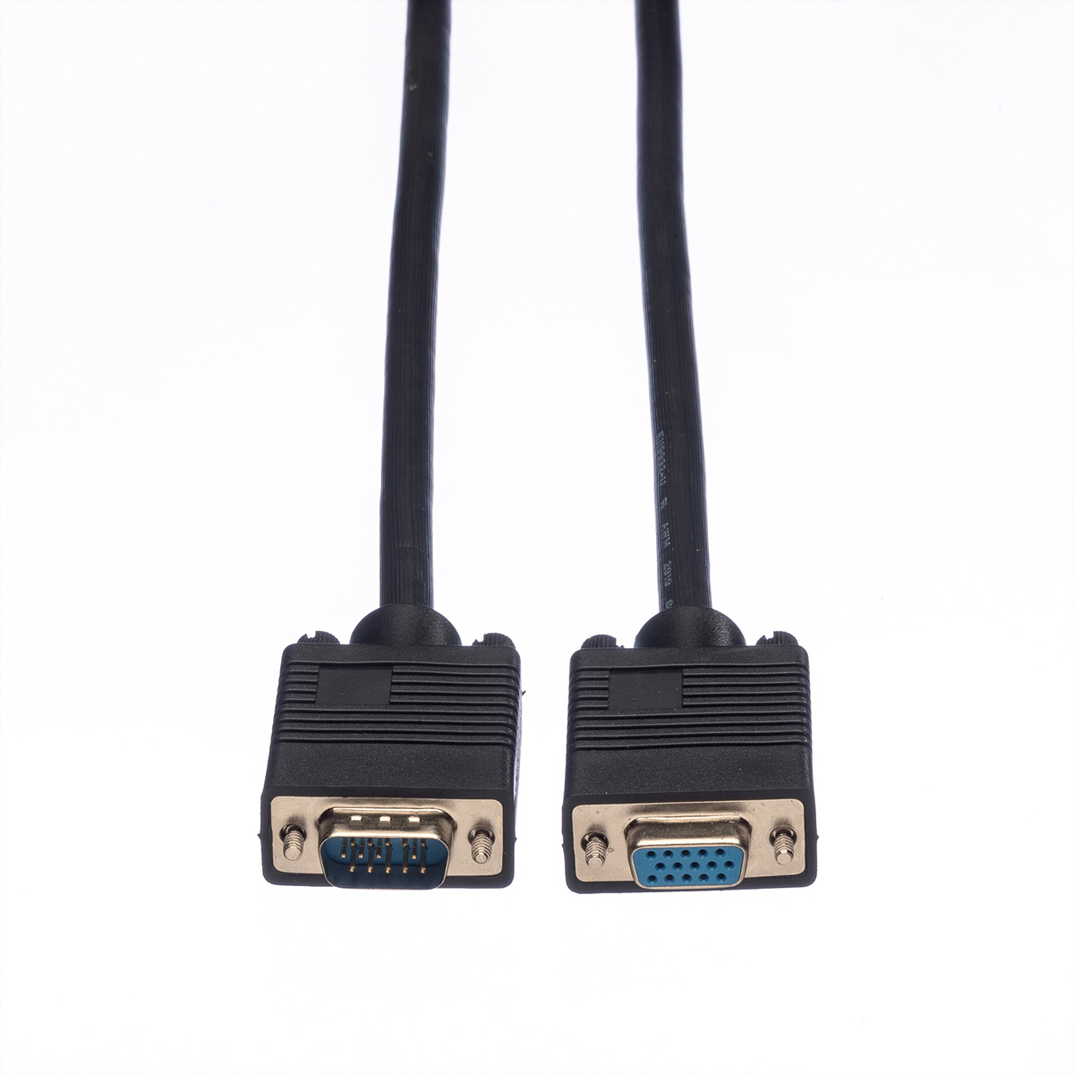 Zwarte VGA-kabel met twee VGA-connectoren. De connectoren zijn zwart met blauwe en zilveren pinnen.