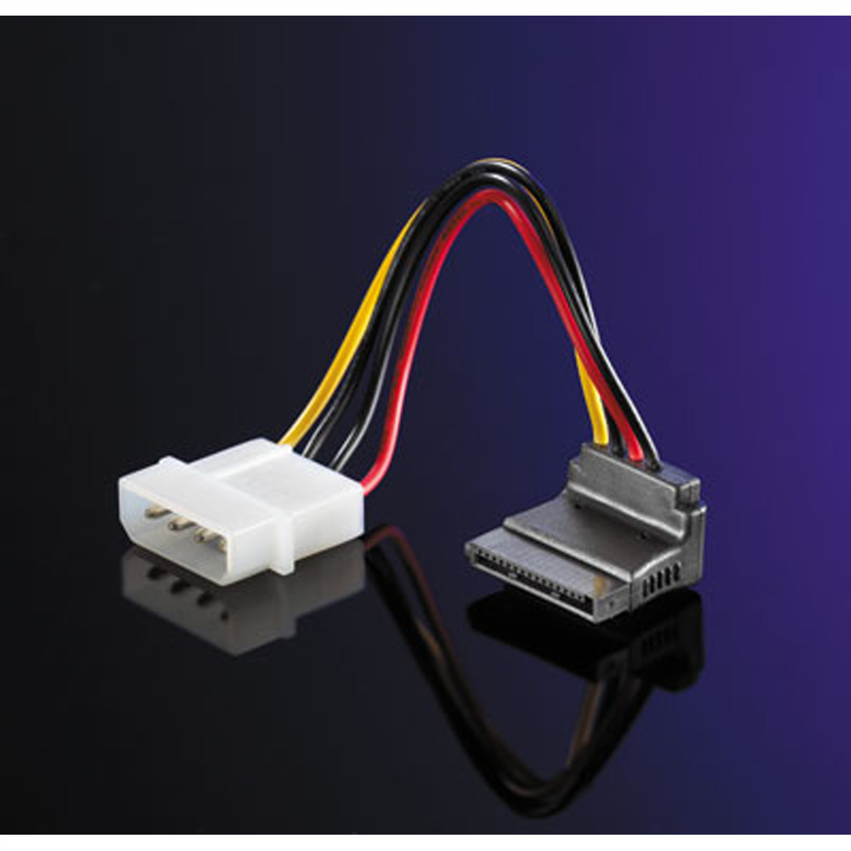 Câble de données SATA avec connecteur blanc à une extrémité, connecteur noir à l'autre et trois fils colorés.