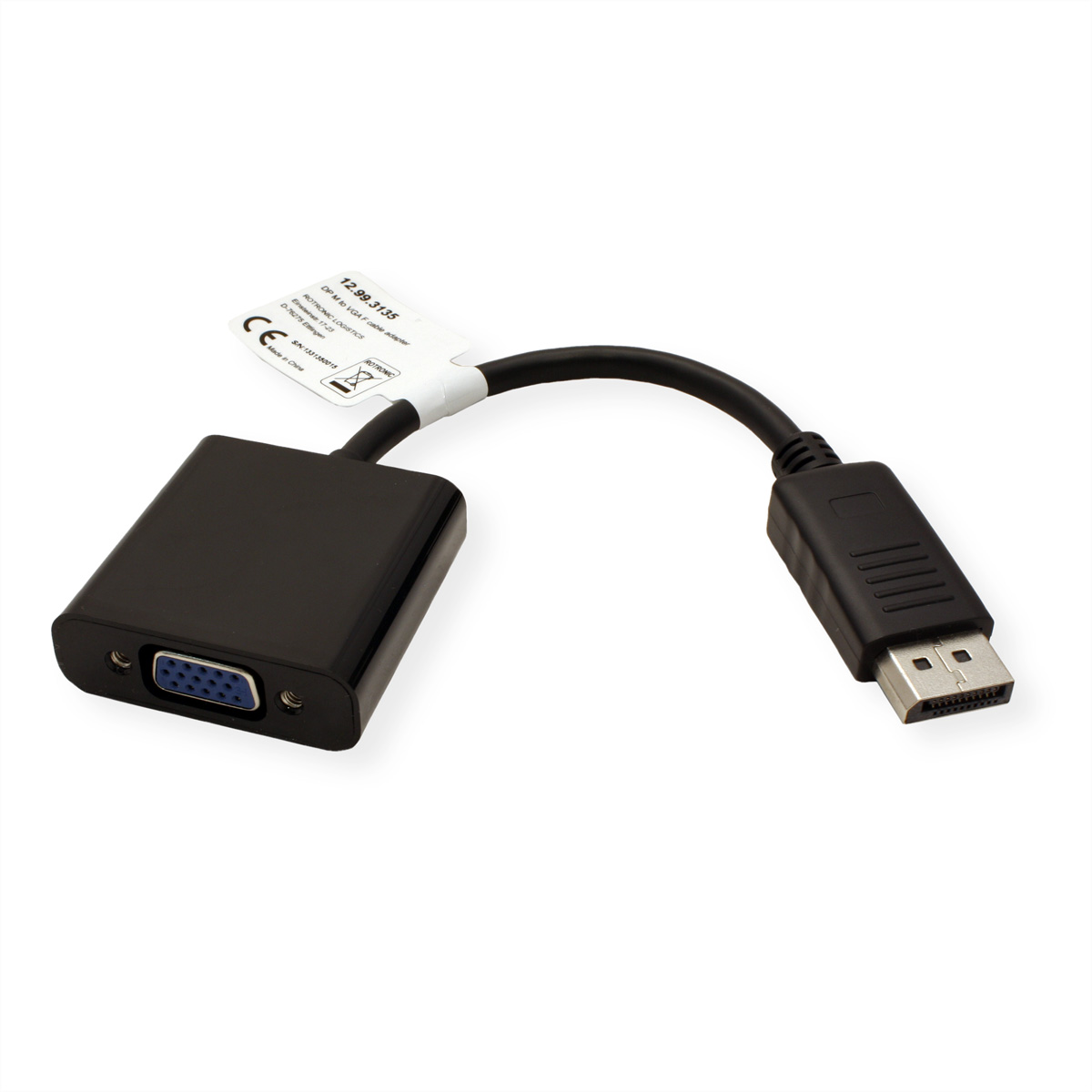 Schwarzer Adapter mit VGA- und DisplayPort-Anschlüssen. Weißes Etikett auf weißem Hintergrund.